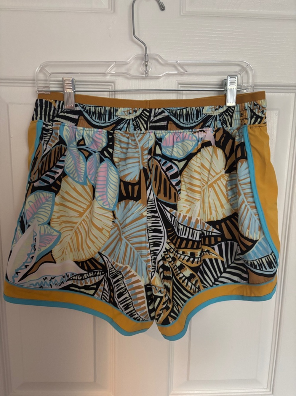 Patterned Running Short - Picture 4 of 5